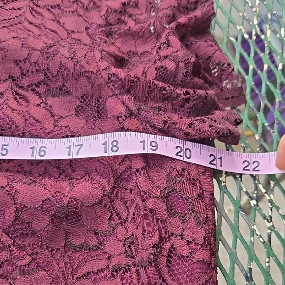 Boden Elegant Lace Dress in Rich Burgundy - Picture 5 of 8
